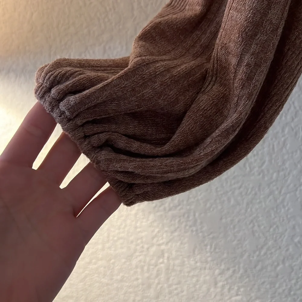 Front scrunch top - Picture 2 of 3